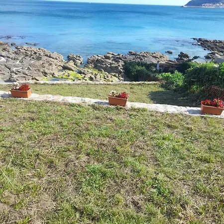 Casina Palmira * Finisterra